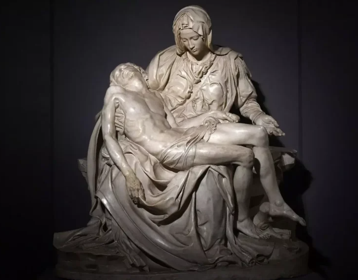 La rappresentazione di Maria e Gesù nella Pietà di Michelangelo